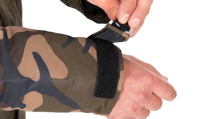 /environment/cache/images/productGfx_137610_700_700/Kombinezon-Fox-Khaki-Camo-wintersuit---XXL123451.jpg