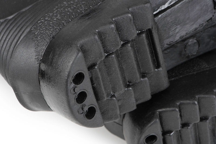 /environment/cache/images/productGfx_69487_700_700/nfw001_006_rage_lightweight_camo_waders_heal_detail_1.jpg