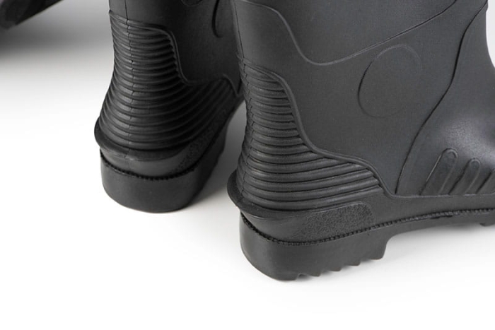 /environment/cache/images/productGfx_69488_700_700/nfw001_006_rage_lightweight_camo_waders_heal_detail_2.jpg